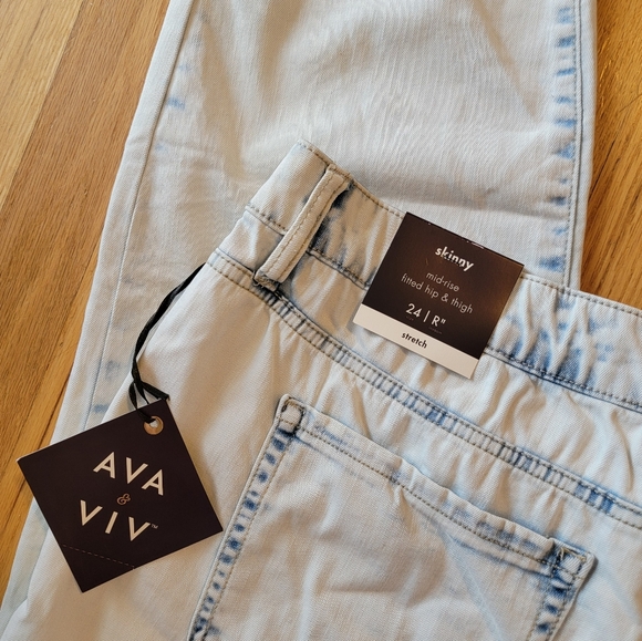 Ava & Viv Mid-rise Skinny Jeans | Comfort Waist - Picture 7 of 12
